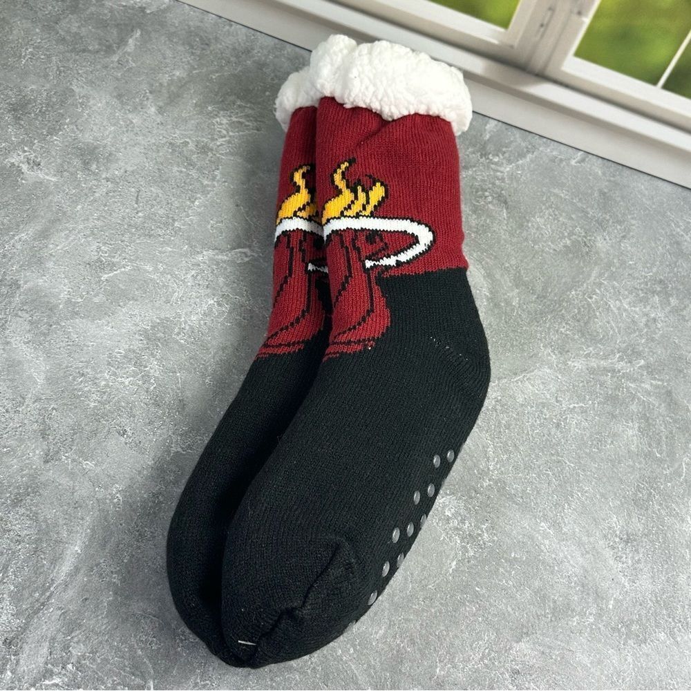 NWT Miami Heat Women’s FOCO Footy Slipper Knit Sz 6-10